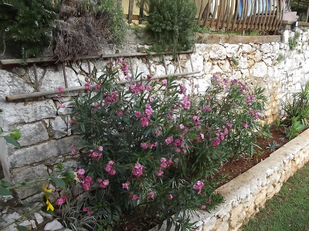 Apartments Vinetilia Mošćenička Draga 0*,  Chorvatsko